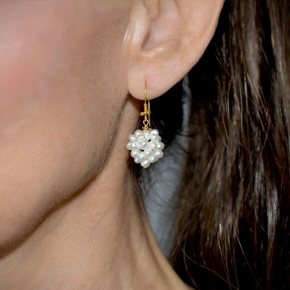 18K Solid Yellow Gold Pearl Beaded Drop Dangle Earrings - Picture 4 of 5